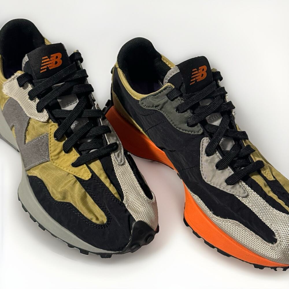 New Balance 327 Golden Poppy Black Orange MS327PB Men's Size 9 PRE LOVED